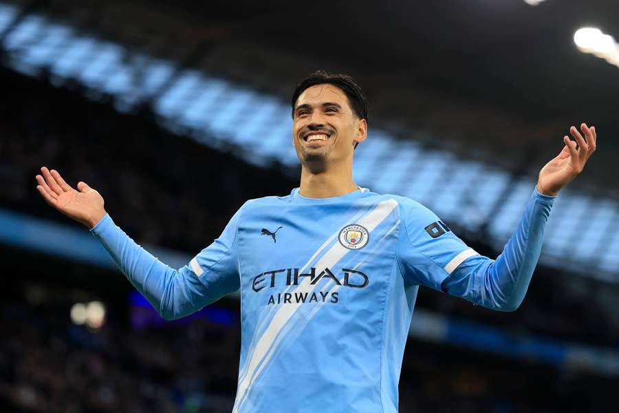 Reijnders em ação pelo Manchester City