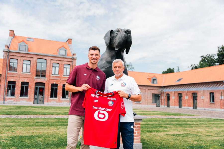 Thomas Meunier vai jogar no Lille