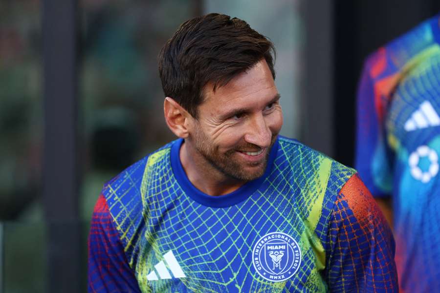 Messi é dúvida para o confronto desta quarta (27)