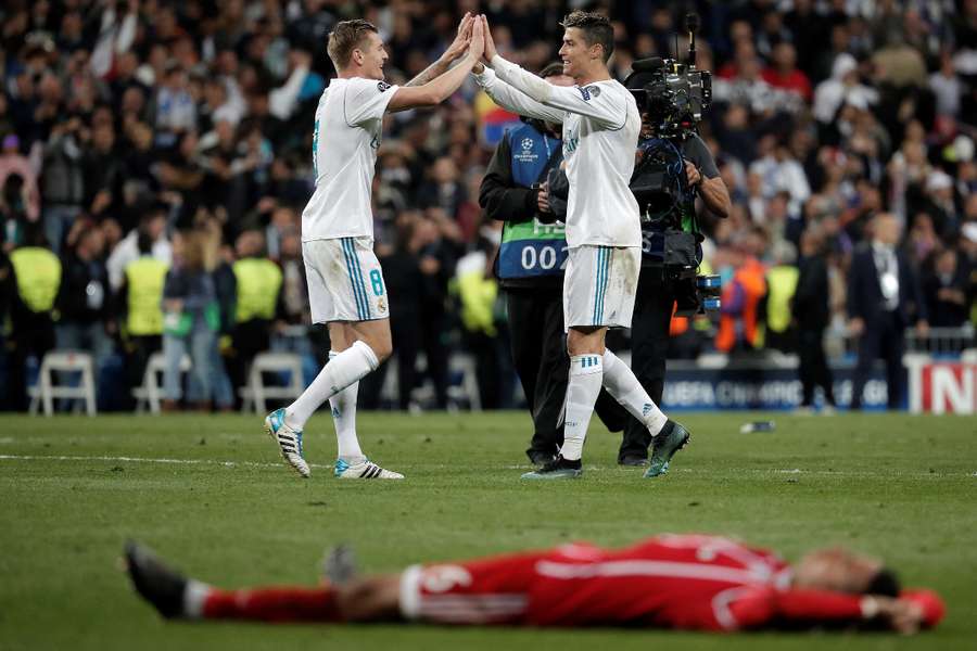 Cristiano e Kroos festeggiano il raggiungimento della finale contro il Bayern nel 2018