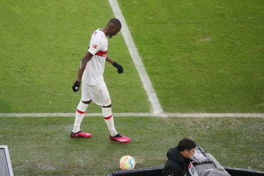 VfB-Stürmer Guirassy verletzt: "Schaut nicht gut aus"