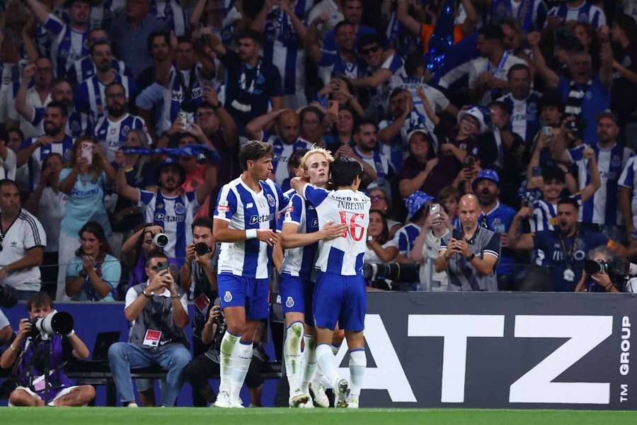Froholdt anotou um dos golos da vitória portista Froholdt anotou um dos golos da vitória portista