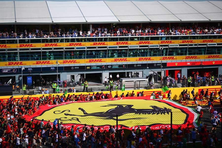 La festa per la Ferrari a Monza