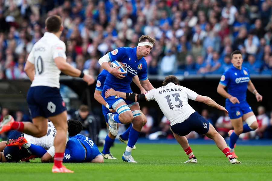 Italy's Lorenzo Cannone has been ruled out of the second test against South Africa with a back injury.