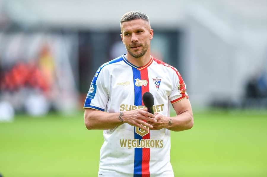Podolski hrával za viacero európskych gigantov. 