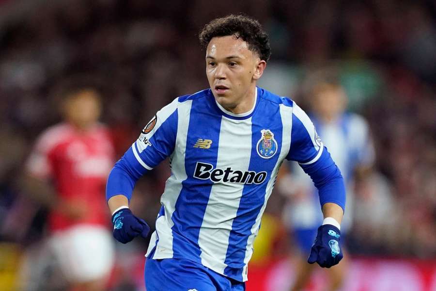 Pepê troucou o Grêmio pelo Porto em 2021