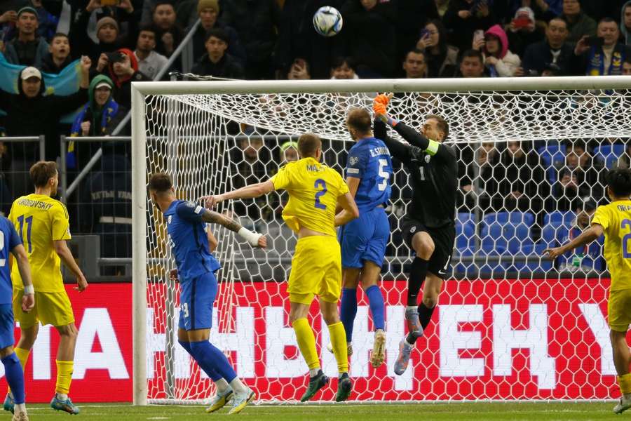 Euro 2024, la Slovenia batte il primo colpo vincendo per 2-1 nel finale in Kazakistan