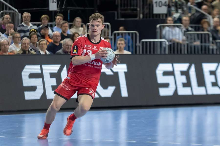 Melsungen und Timo Kastening bleiben in der HBL weiter auf Rang zwei.