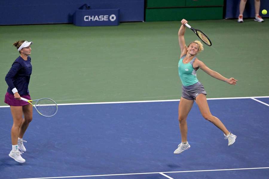 Krejčíková se Siniakovou zabojují v neděli večer na US Open o titul.