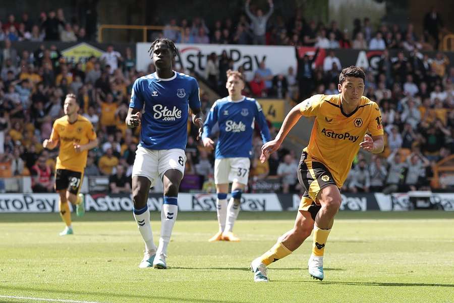 Hee-Chan Hwang of Wolverhampton Wanderers celebrates scoring the opening goal