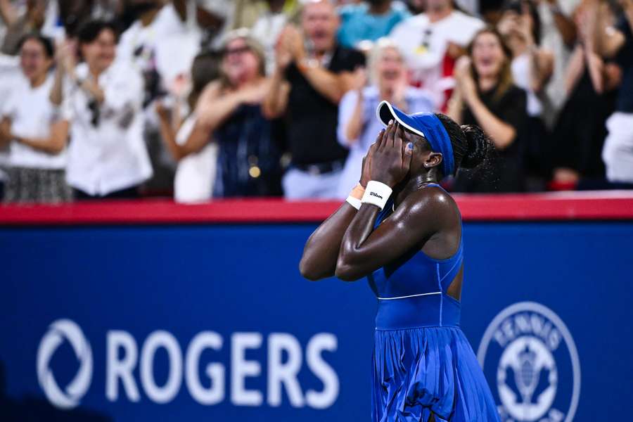Victoria Mboko réagissant à sa victoire.
