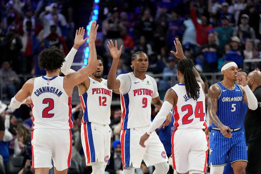 Pistons recuperaram de dois jogos de desvantagem