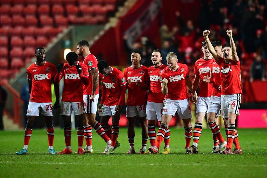 Charlton s-a impus la penalty-uri în partida cu Brighton din optimile EFL Cup