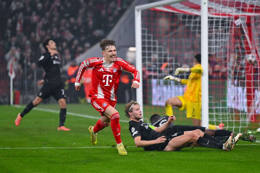 Bayern odwraca wynik w Monachium, kolejny błysk fantastycznego Lennarta Karla Bayern odwraca wynik w Monachium, kolejny błysk fantastycznego Lennarta Karla