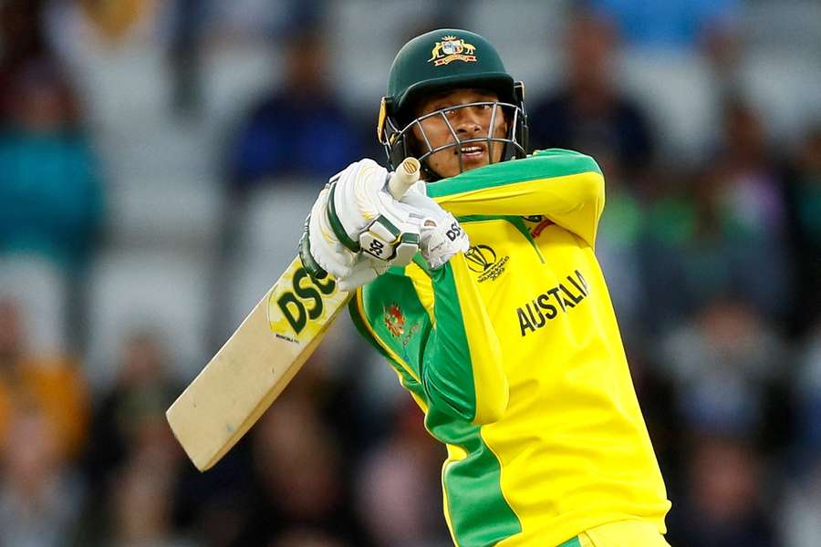 Usman Khawaja has switched from Sydney Thunder to Brisbane Heat for the next BBL