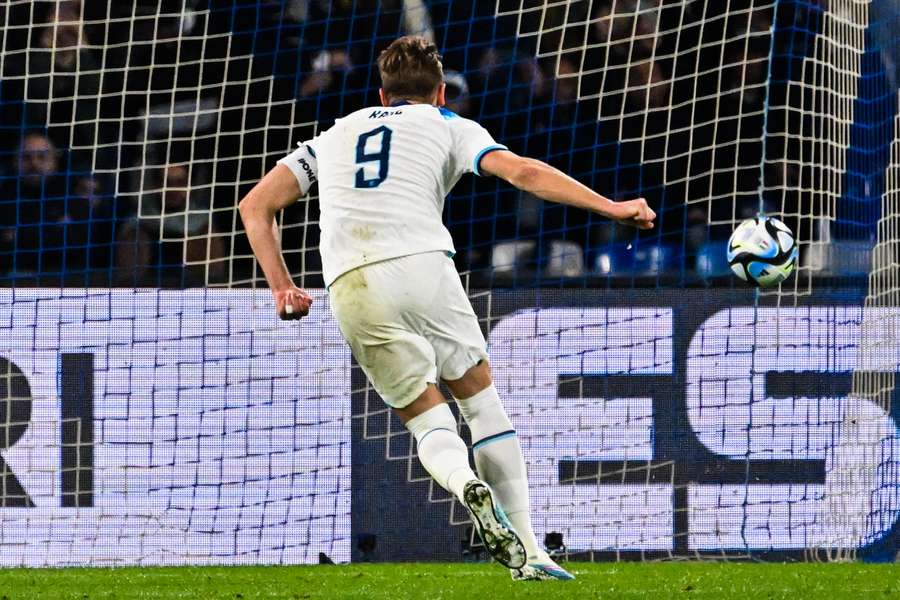 Harry Kane a marcat din penalty golul cu numărul 54 pentru Anglia