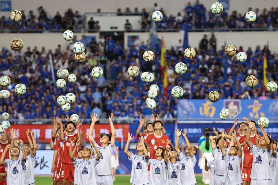 Governo de Taiwan endureceu as regras para impedir que atletas da ilha integrem seleções nacionais da China em competições desportivas internacionais Governo de Taiwan endureceu as regras para impedir que atletas da ilha integrem seleções nacionais da China em competições desportivas internacionais
