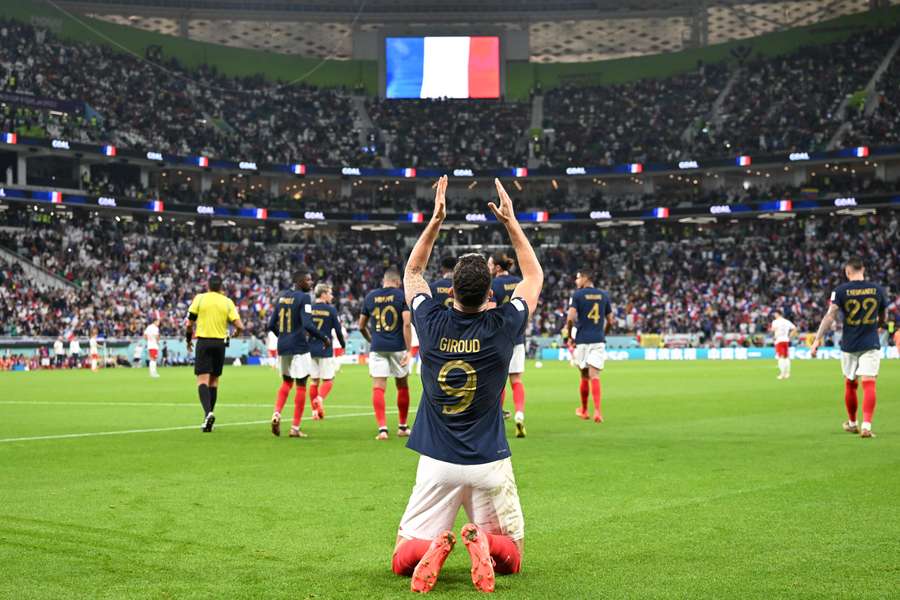 Giroud ultrapassa Henry como melhor marcador da história da seleção francesa