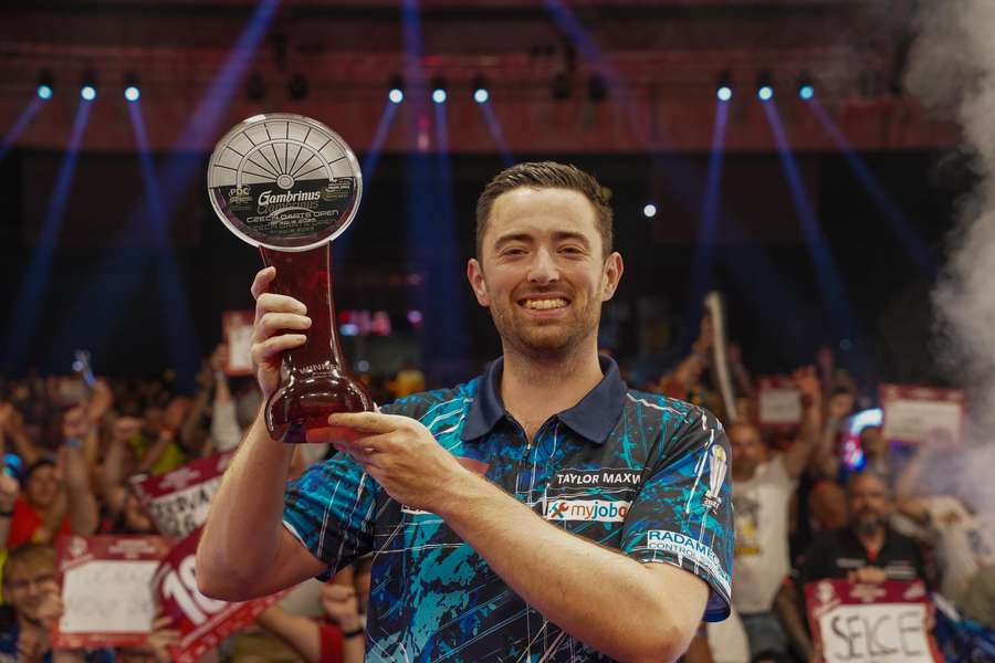 Luke Humphries beat Josh Rock to clinch the Czech Darts Open for a third time