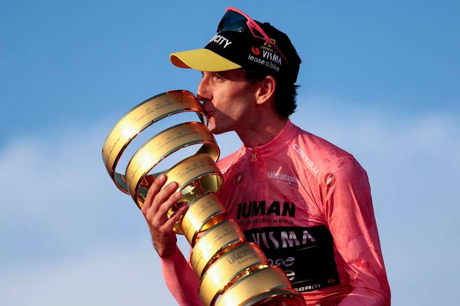 Simon Yates venceu a Volta a Itália