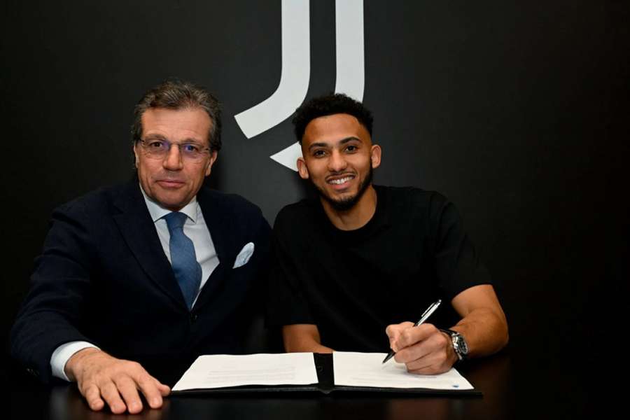 Juventus confirm deal to sign unwanted Newcaslte defender