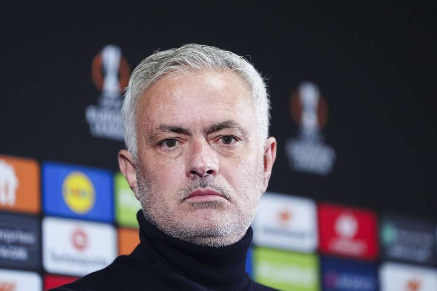 Jose Mourinho's Fenerbahce take on Rangers in the Europa League