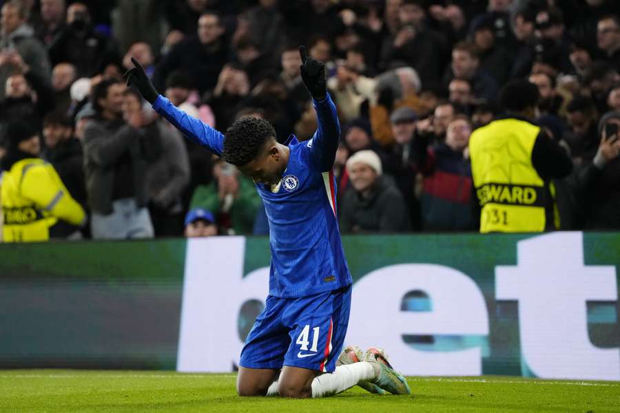 Estevão anotou contra os culés na rodada da Champions