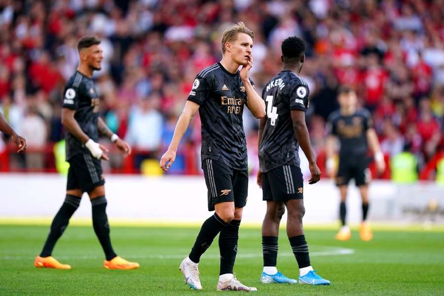Arsenal pierde cu Forest, 0-1