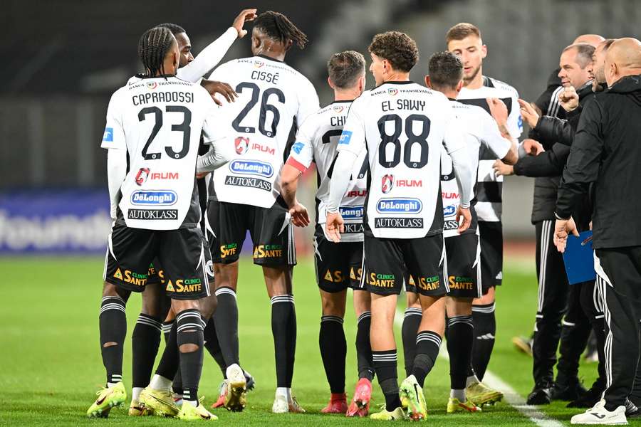 "U" Cluj - Universitatea Craiova: "U" Cluj - Universitatea Craiova: