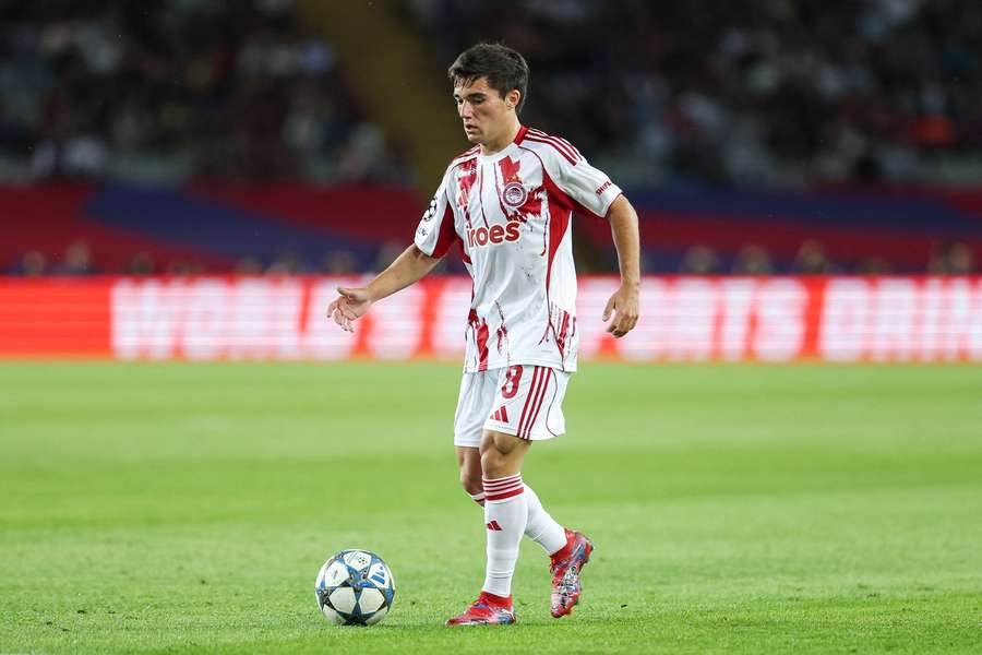 Diogo Nascimento fez 26 jogos pelo Olympiacos na época de estreia