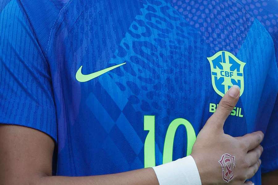 O uniforme reserva da Nike ganhará detalhes em preto O uniforme reserva da Nike ganhará detalhes em preto