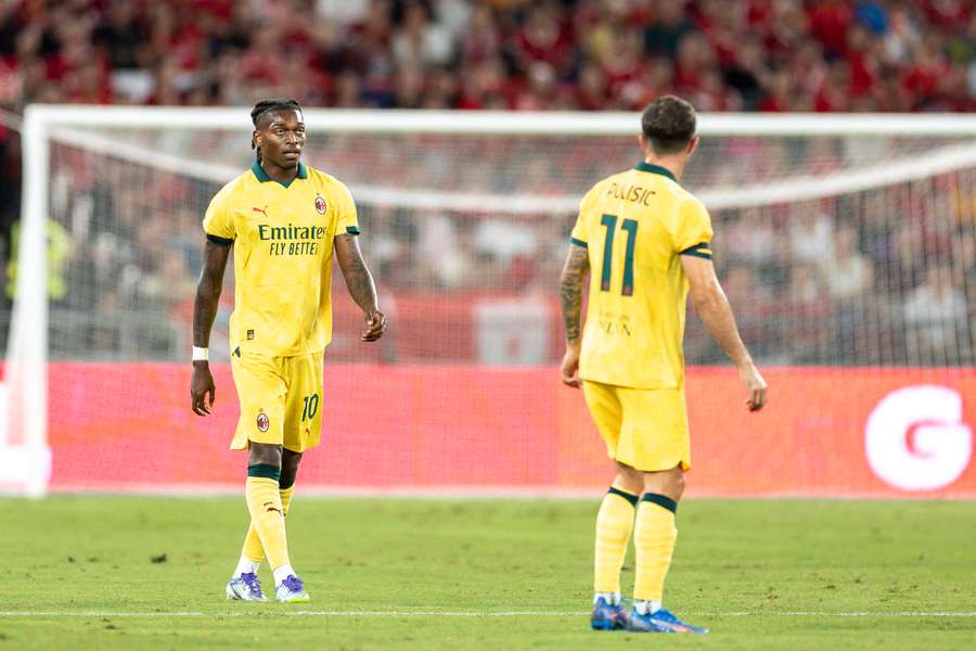 Rafa Leao e Christian Pulisi durante l'amichevole contro il Liverpool