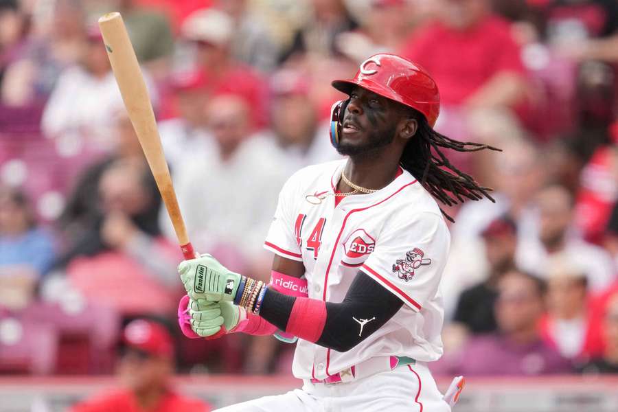 Elly De La Cruz reacts to hitting a home run (2025)