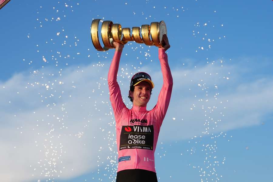Simon Yates fue el campeón del Giro d'Italia 2025