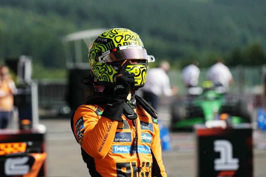 Norris célébrant sa pole position ce samedi.
