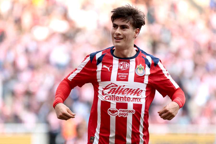 Armando González brilha nas Chivas Armando González brilha nas Chivas