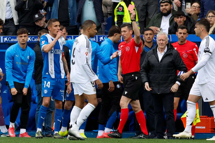Mbappé quase deixou o Real na mão Mbappé quase deixou o Real na mão