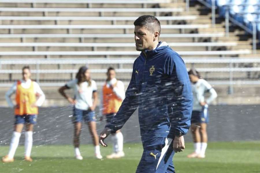Francisco Neto, selecionador nacional feminino
