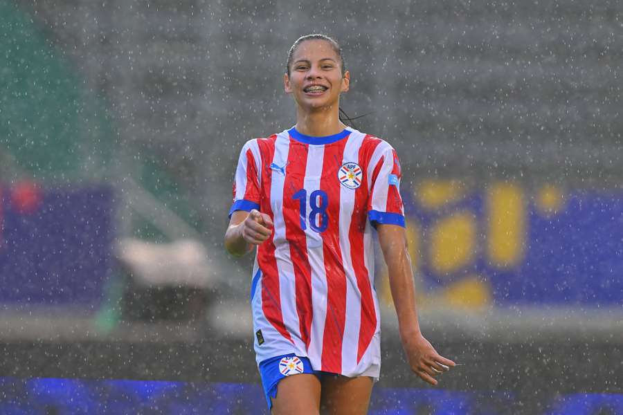 Claudia Martinez, 18 ans, devient la recrue la plus chère de l'histoire du foot féminin