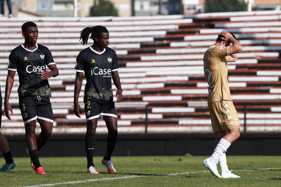 O jogador do Nacional, Minkyu Song, reage à eliminação dos insulares O jogador do Nacional, Minkyu Song, reage à eliminação dos insulares