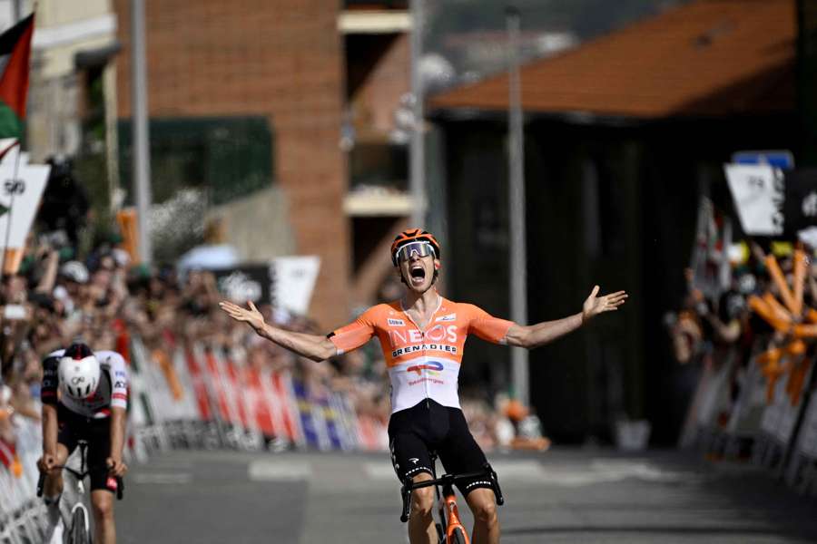 Axel Laurance faz vingar a fuga em dia tranquilo para o líder na Volta ao País Basco