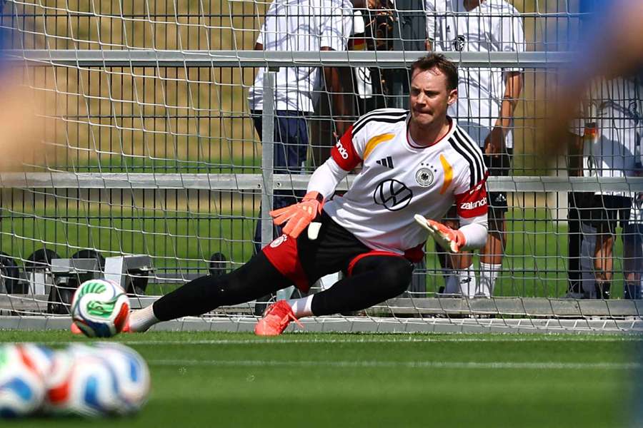 Manuel Neuer está de regresso aos treinos Manuel Neuer está de regresso aos treinos