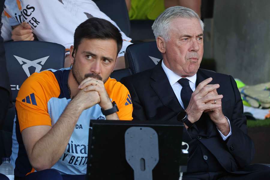 Davide Ancelotti (vlevo) vedle svého otce Carla.