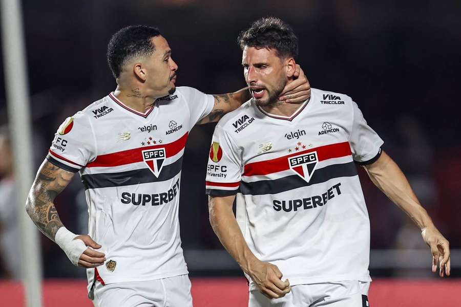 São Paulo quer garantir a liderança do Grupo C e voltar a vencer após cinco jogos