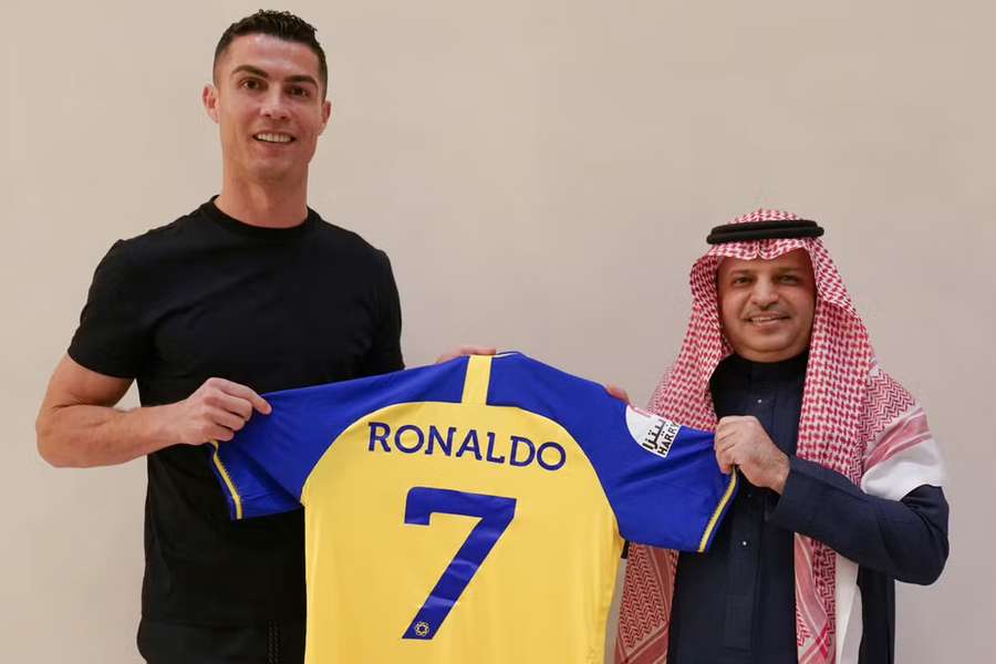 Cristiano Ronaldo joins Saudi Arabian side Al-Nassr