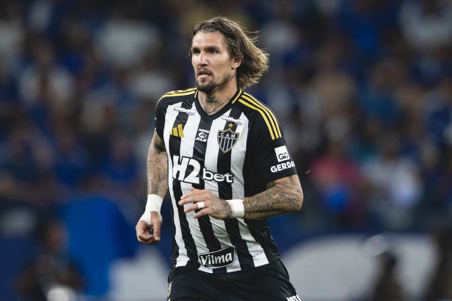 Lyanco foi um dos principais alvos dos adeptos do Cruzeiro