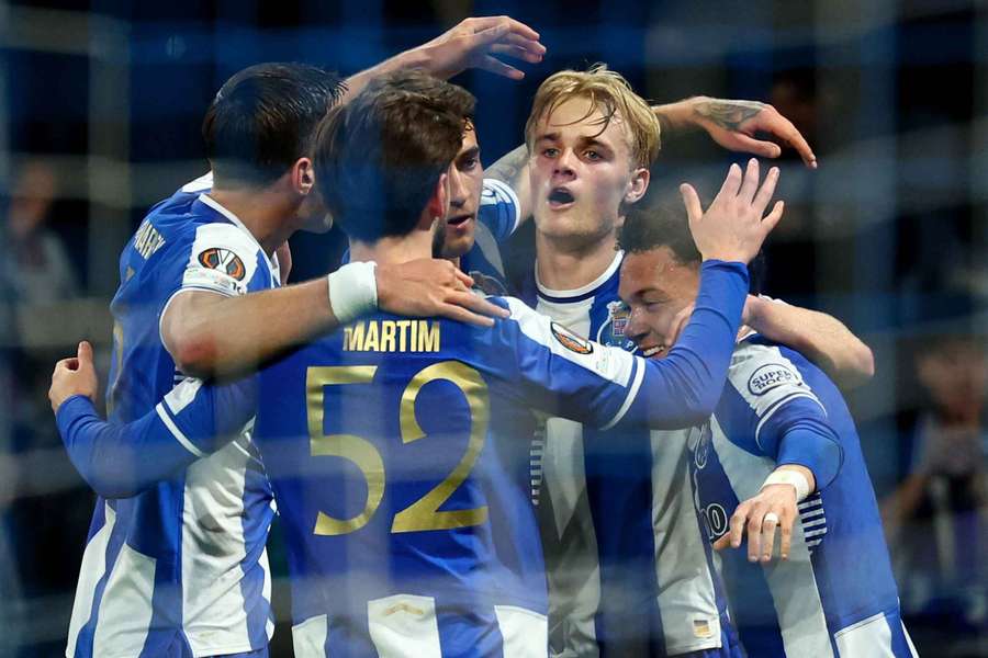 A festa dos jogadores do FC Porto depois do 2-0 de Froholdt