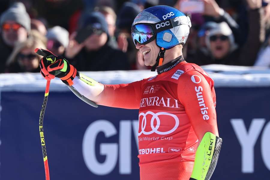 Hauchdünn! Odermatt gewinnt Super-G am Hahnenkamm Hauchdünn! Odermatt gewinnt Super-G am Hahnenkamm