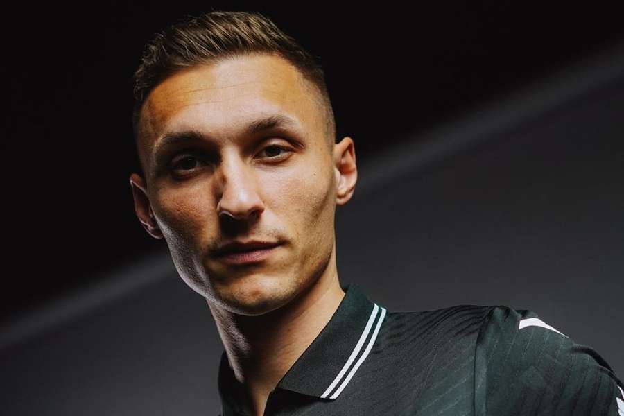 Dominik Steczyk é reforço do Académico de Viseu