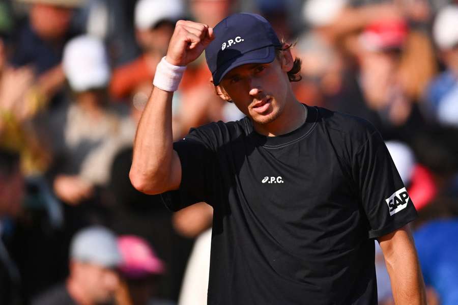 Alex de Minaur svého soupeře naprosto deklasoval.